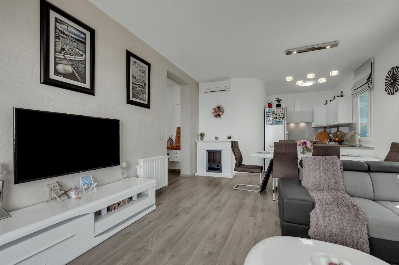 Apartment Apricus Makarska Eksteriør bilde